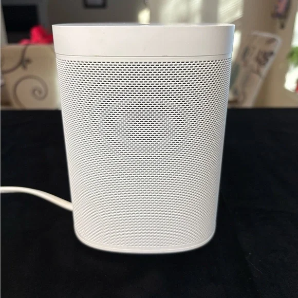 Sonos One, S2 WIFI Wireless Smart Speaker W/Alexa - Picture 5 of 8